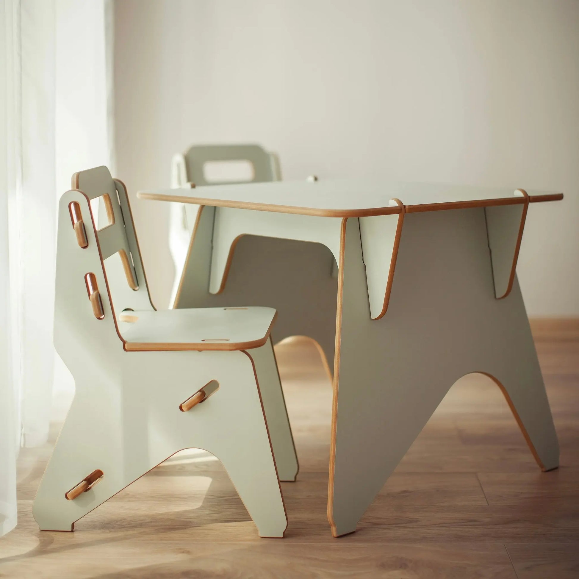 Hiruster/Nando Children Table and Chair Set, pistachio green.