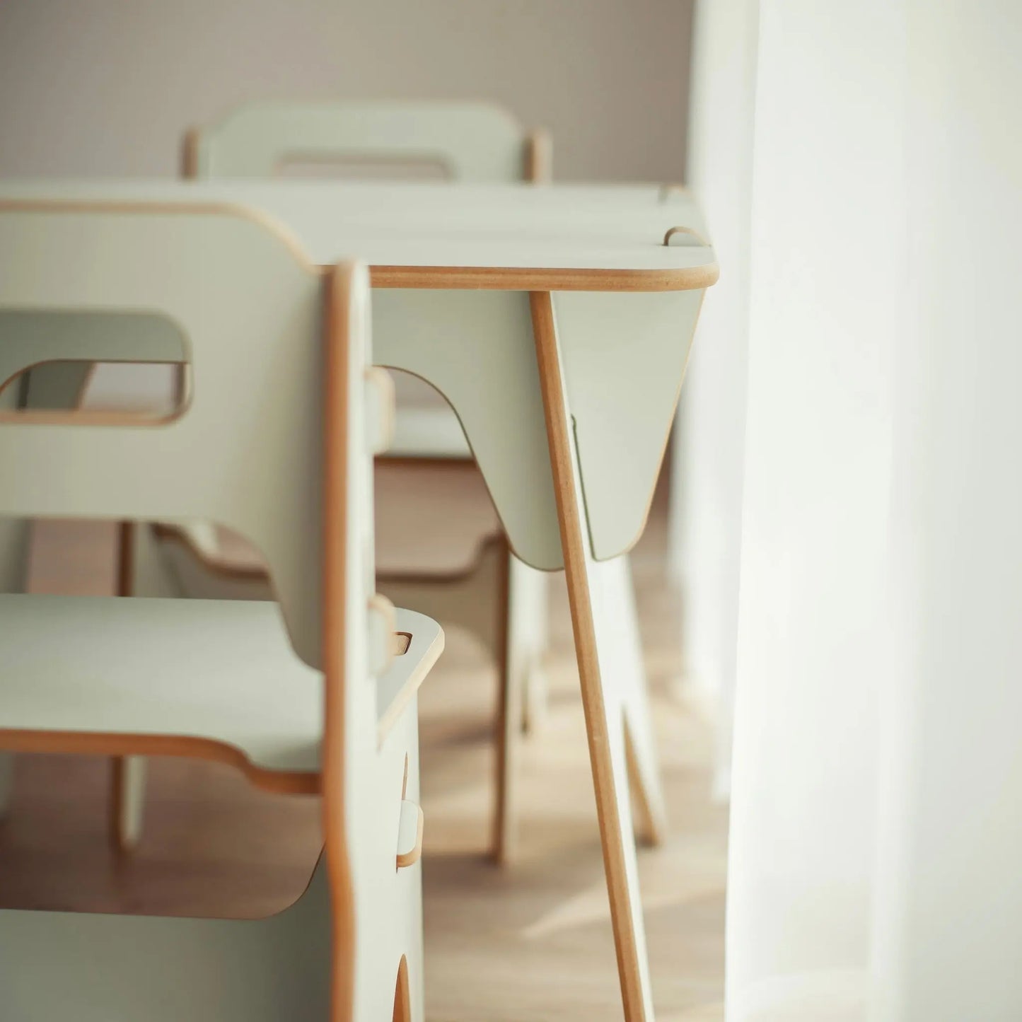 Hiruster/Nando Children Table and Chair Set, pistachio green.